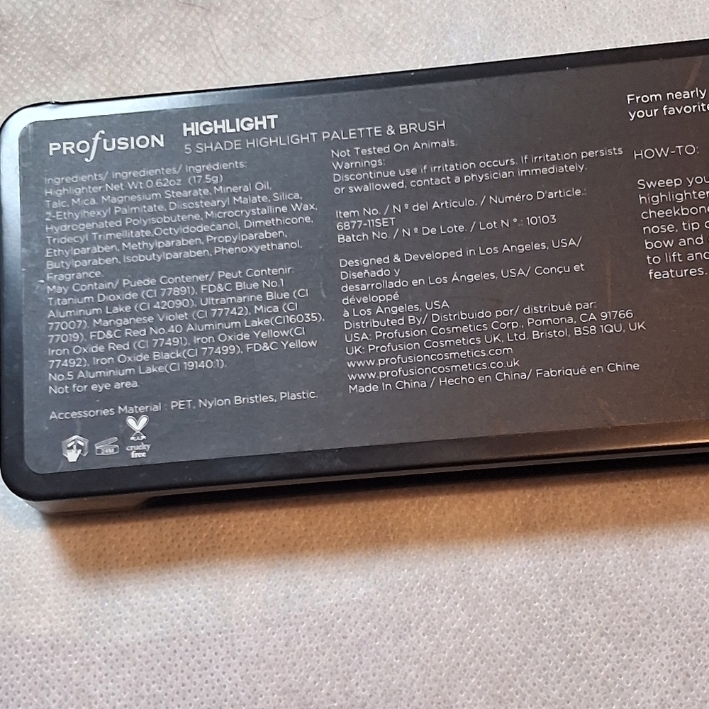 Profusion Cosmetics Highlight Makeup Case - Multi-Color - Picture 3 of 4